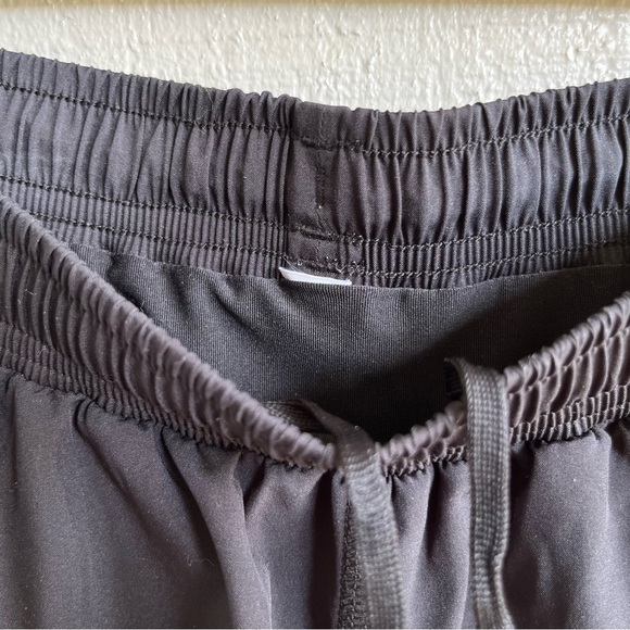 ALO Yoga Stride Shorts Running Lined Black Size XS - Picture 5 of 7